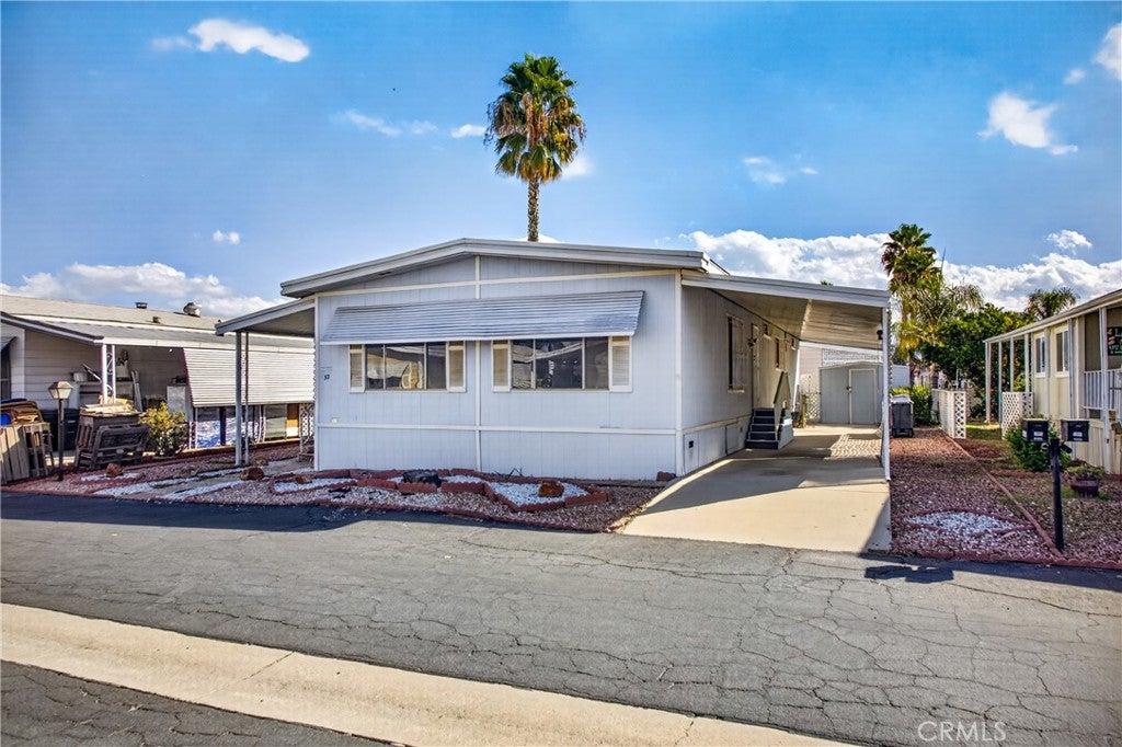 1525 W Oakland Avenue 57
