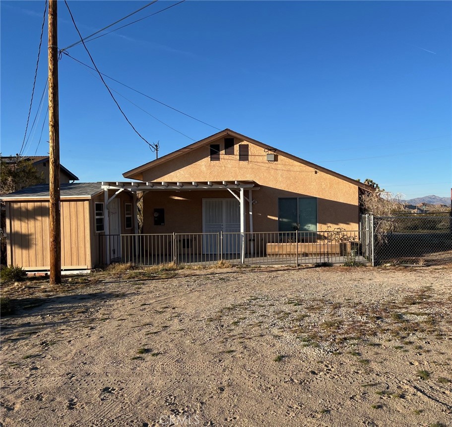 Photo 1 of 10 — 30881 Pawnee B, Lucerne Valley, CA 92356