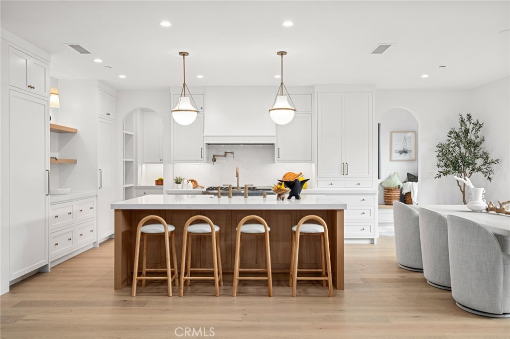 275 Walnut