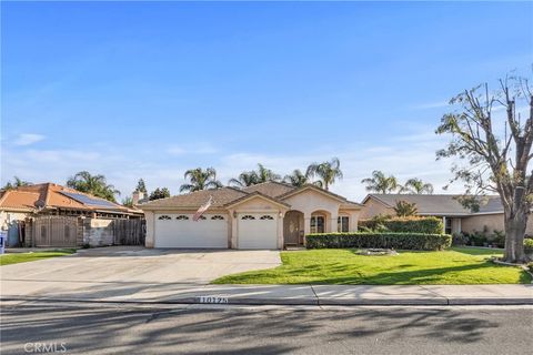 Photo of 10125 Pavillion Dr, Bakersfield, CA 93312 (MLS # PI25269851)