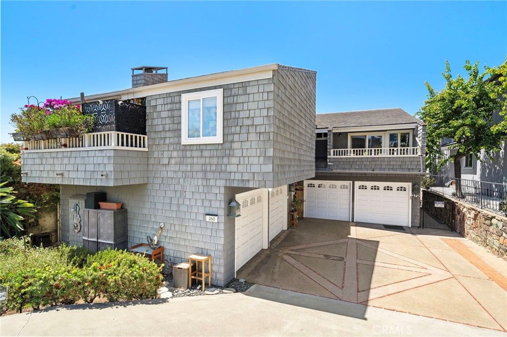 Photo of 260 Arch ST, Laguna Beach, CA 92651 (MLS # LG26108367)