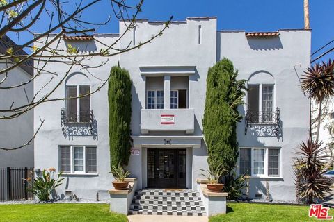 Photo of 121 S Elm Drive, Beverly Hills, CA 90212 (MLS # 26659805)