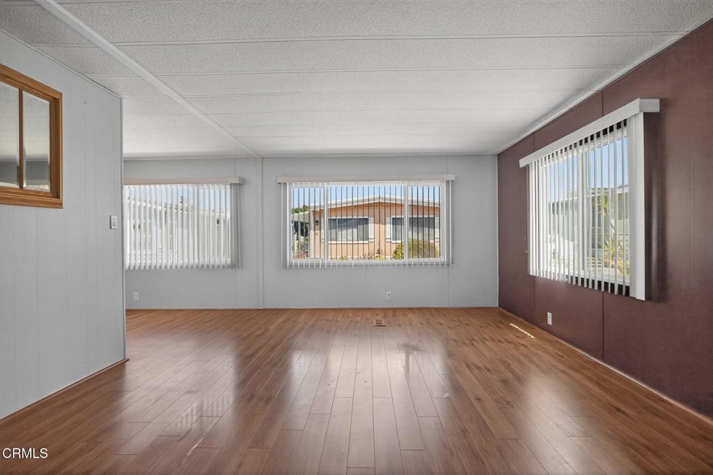 Camarillo Springs MHP - 3883 - Residential