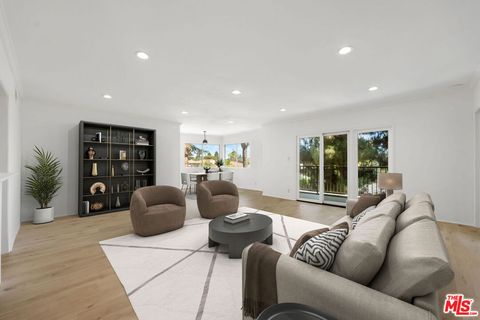 Photo of 222 7th Street #301, Santa Monica, CA 90402 (MLS # 26655321)