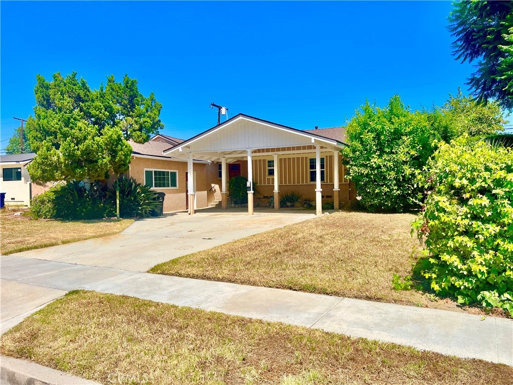 16527 Superior ST, Northridge CA 91343