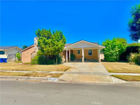 16527 Superior St, Northridge, CA 91343 - MLS#: TR26147007