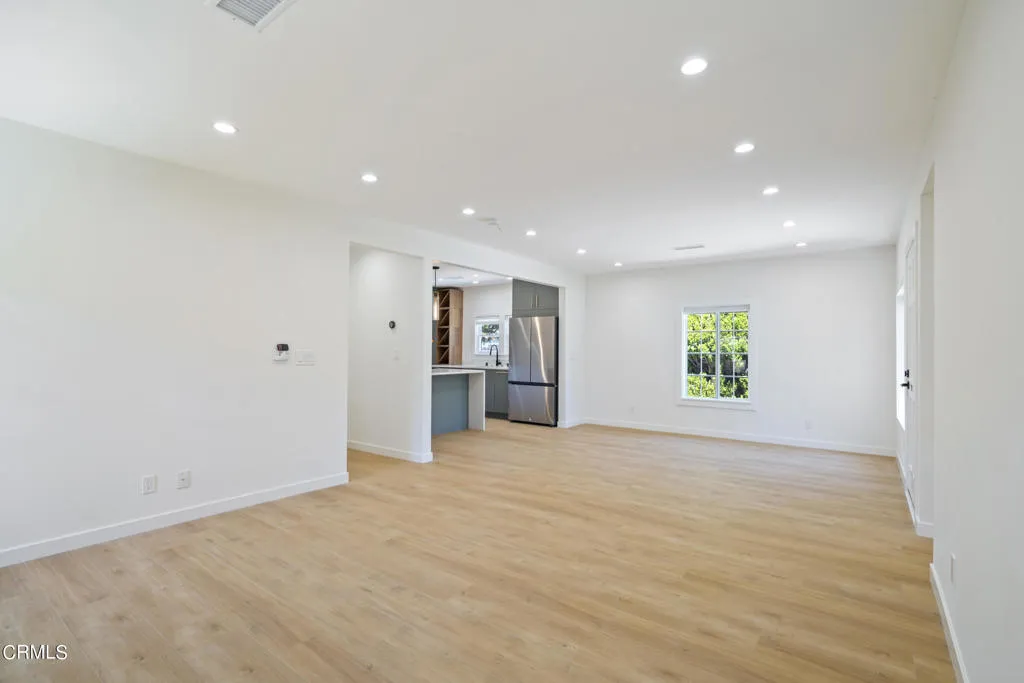 Pasadena, California, United States, 3 Bedrooms Bedrooms, ,2 BathroomsBathrooms,Residential,Active,189827