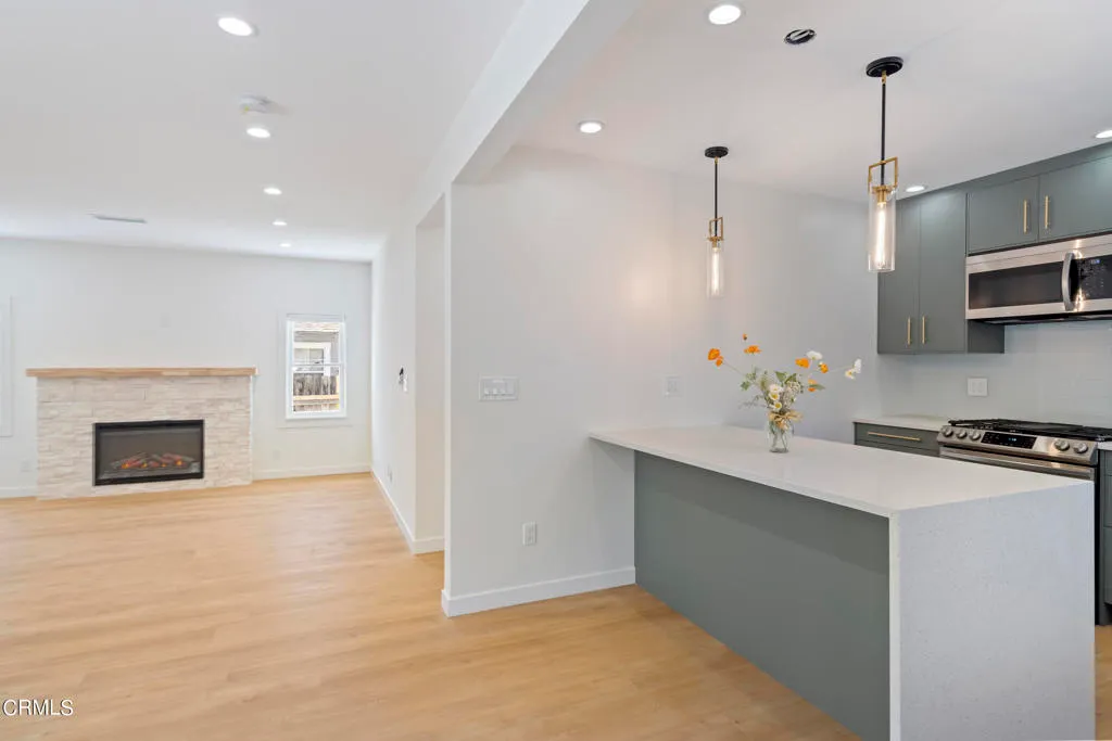 Pasadena, California, United States, 3 Bedrooms Bedrooms, ,2 BathroomsBathrooms,Residential,Active,189827