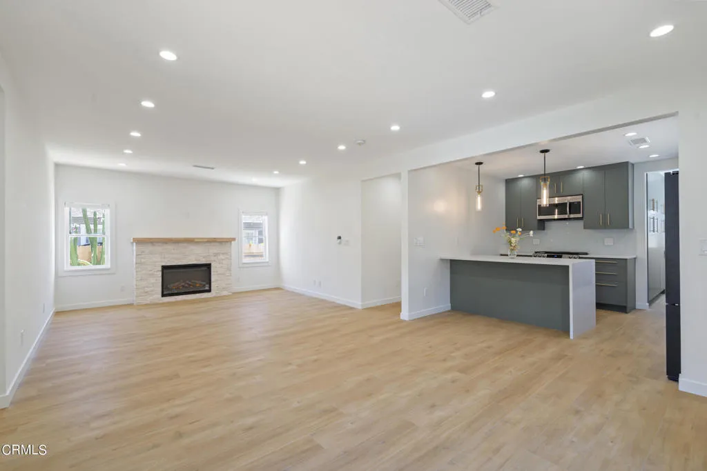 Pasadena, California, United States, 3 Bedrooms Bedrooms, ,2 BathroomsBathrooms,Residential,Active,189827