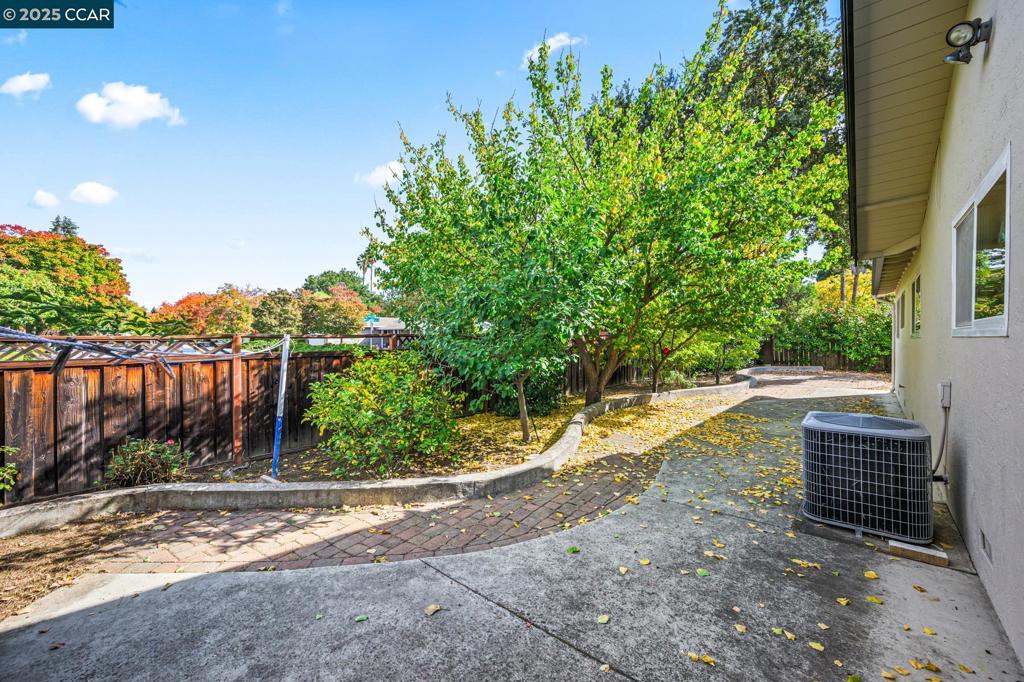 CARRIAGE SQUARE - Residential