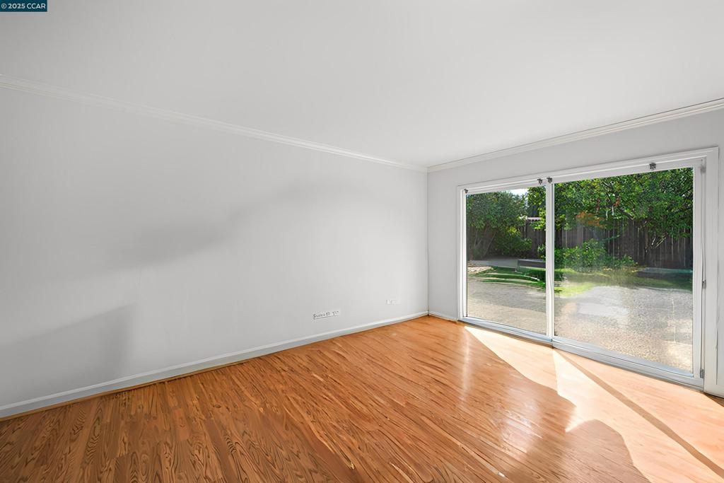 CARRIAGE SQUARE - Residential