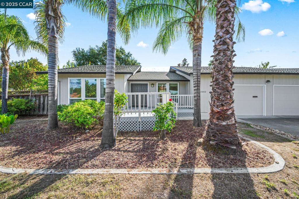 CARRIAGE SQUARE - Residential