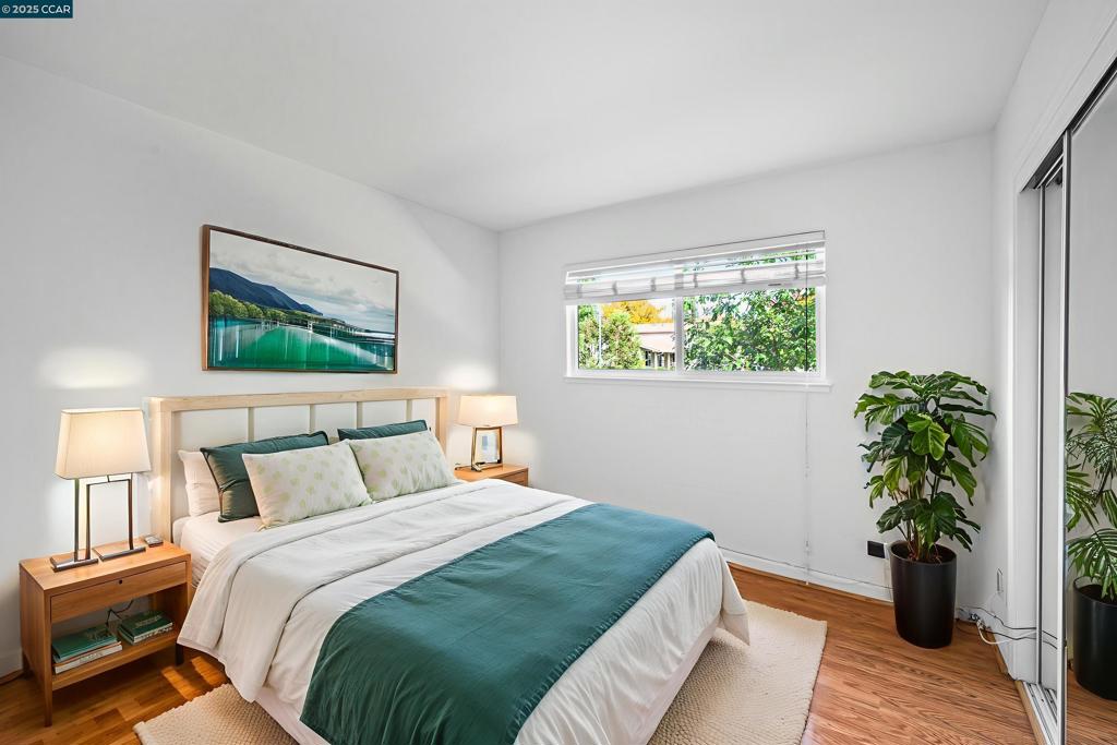 CARRIAGE SQUARE - Residential