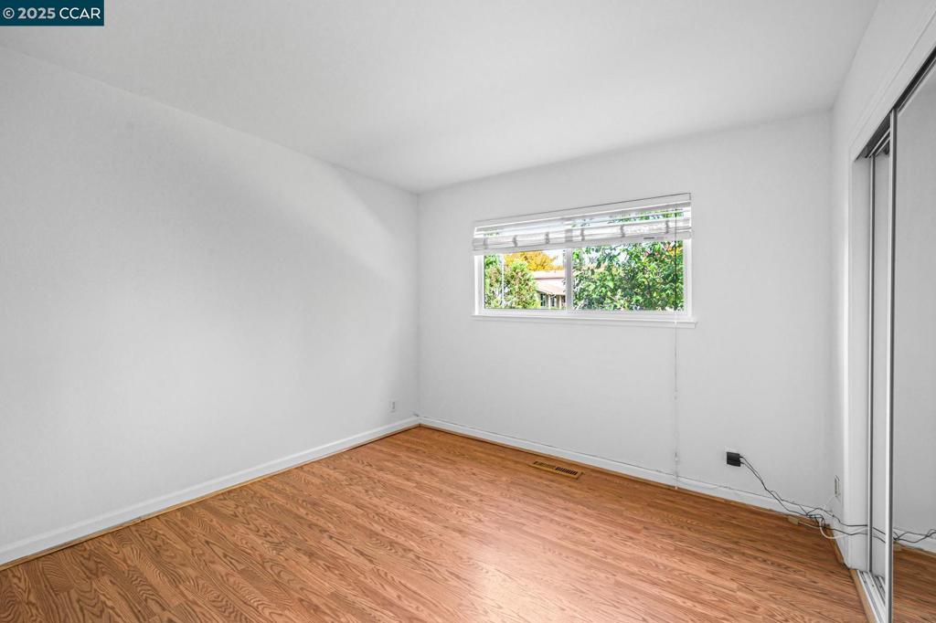 CARRIAGE SQUARE - Residential