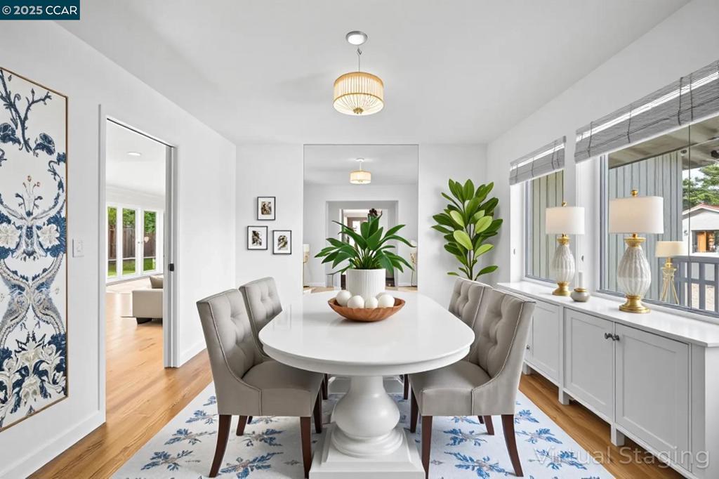 CARRIAGE SQUARE - Residential