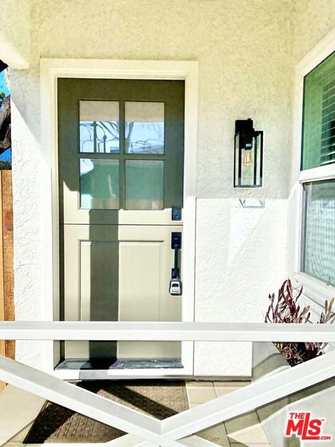 Photo of 5222 5220 Whitsett Avenue #2, Valley Village, CA 91607 (MLS # 26655207)