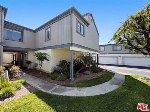 Photo of 1100 Cleghorn Drive #E, Diamond Bar, CA 91765 (MLS # 26828347)