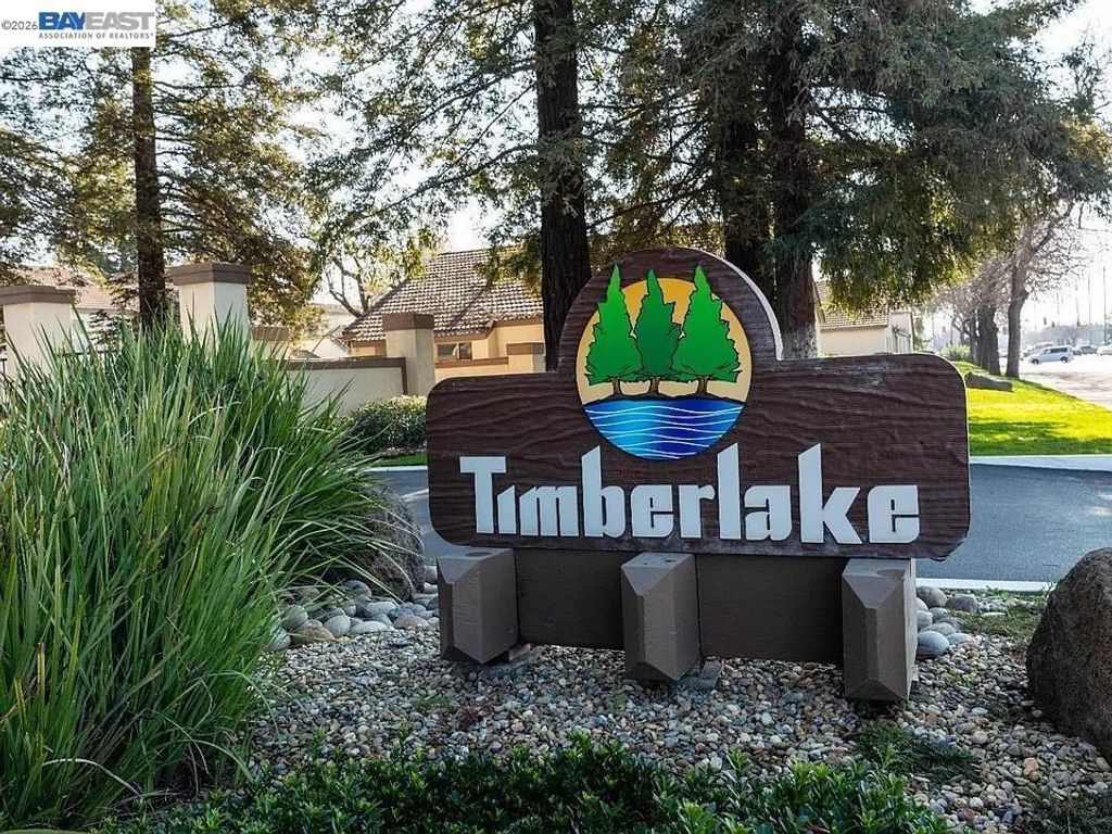 Photo of 3701 Colonial Dr Dr #36, Modesto, CA 95356 (MLS # 41131559)