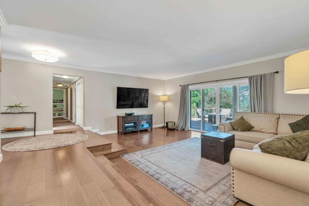3480 White Oak Court
