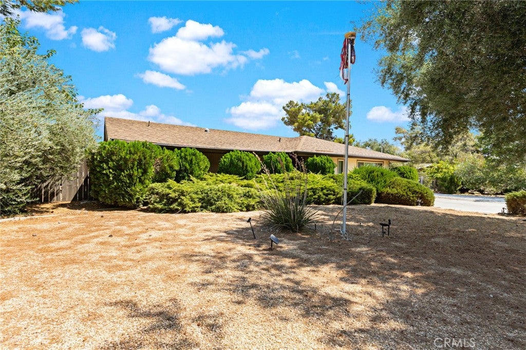 15158 Willow