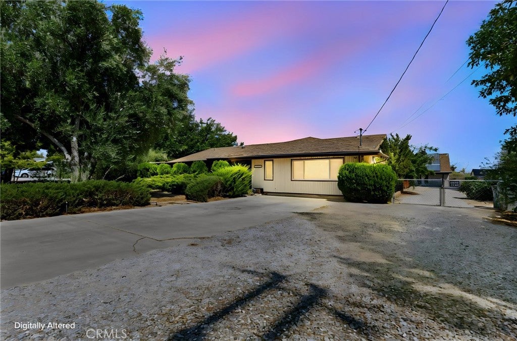15158 Willow
