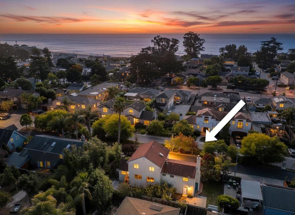 Photo of 1735 Matthews Lane, Santa Cruz, CA 95062 (MLS # ML82025364)