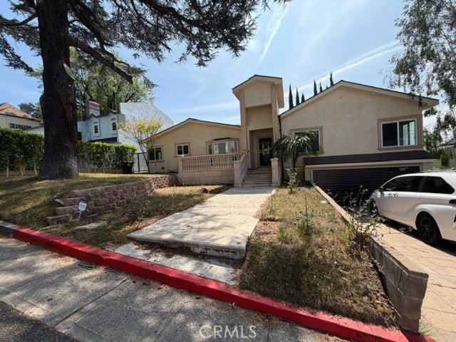 1824 Crestmont Court