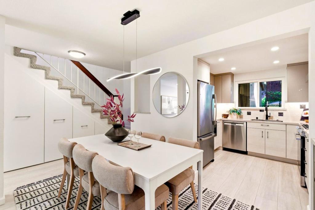 201 Flynn Avenue 3