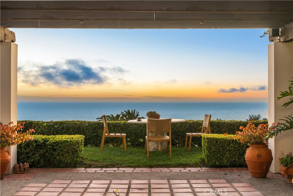 24 Scenic Bluff