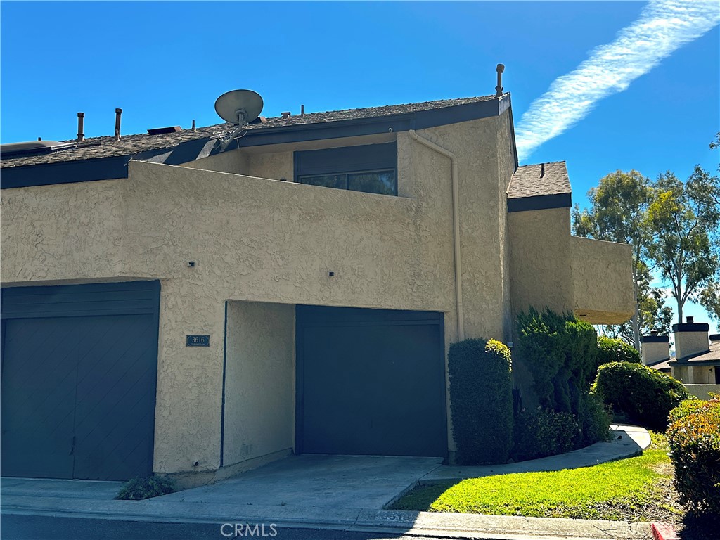 3616 Hemlock