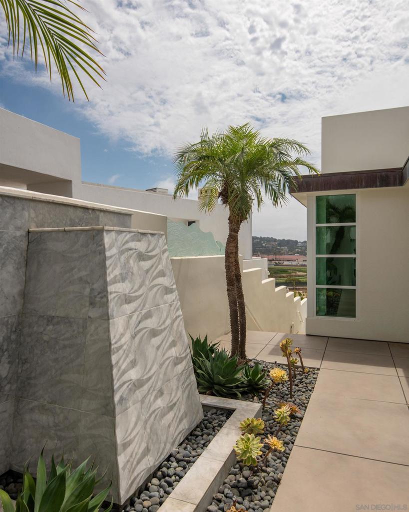Del Mar - Residential Lease