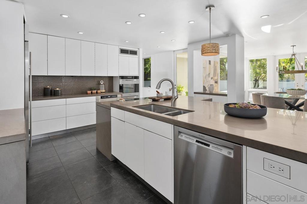 Rancho Santa Fe - Residential