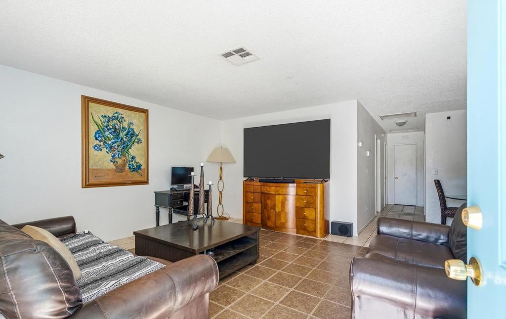 15705 Via Vista