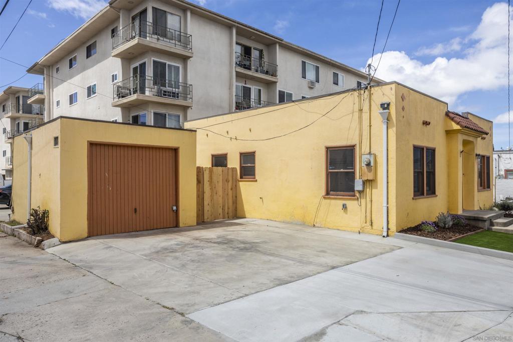 University Heights - Residential Lease