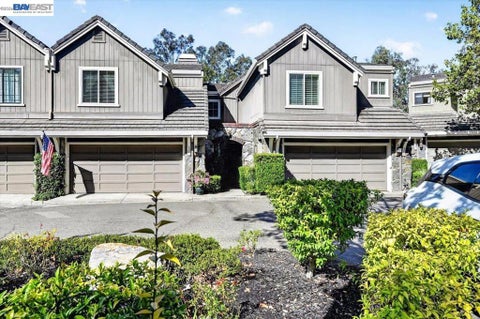 Photo of 525 Silver Oak Ln Ln, Danville, CA 94506 (MLS # 41147739)