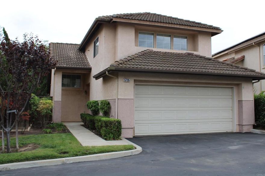Welcome to this rarely available detached home in Bonsall's The Heights community.  This 2 bed/2 1/2 bath home in an elevated position in the complex has a private yard w/panoramic views and awesome sunsets!  Vaulted ceilings, living room w/fireplace, kitchen w/stainless steel appliances, dining area, 2car garage.  One bed downstairs w/private bath, upstairs w/large primary bedroom/bath, laundry facilities in hallway.  Short walk to community pool/spa.  HOA fees include water, trash and front yard maintenance.  Easy commute to HWY 76 and I-15.