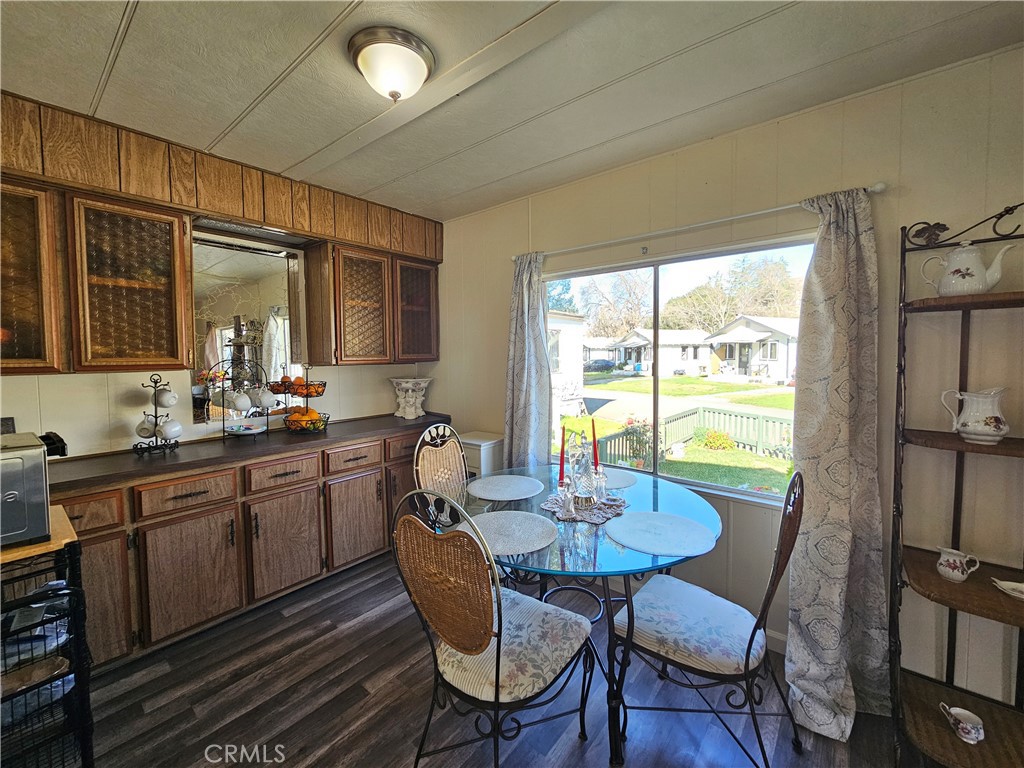 3630 Country Club 70