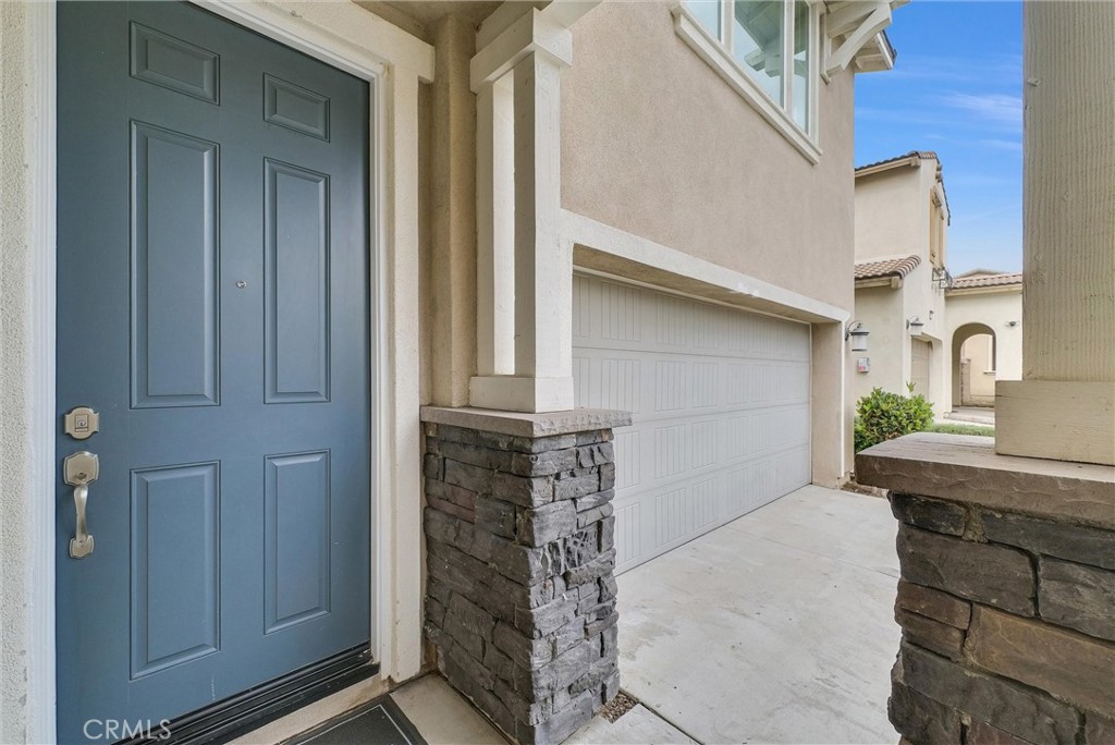 3226 E Mt Rainier Drive