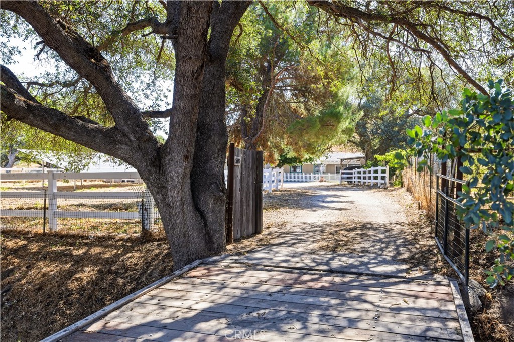 5920 Deer Creek
