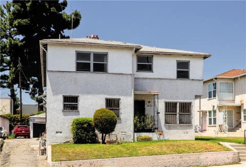 Photo of 2633 7th Avenue Avenue, Los Angeles, CA 90018 (MLS # DW26170993)