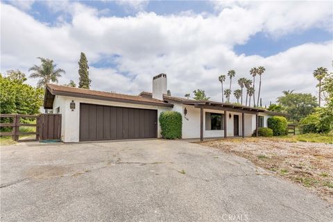 1320 Cuesta Norte Fallbrook CA 92028