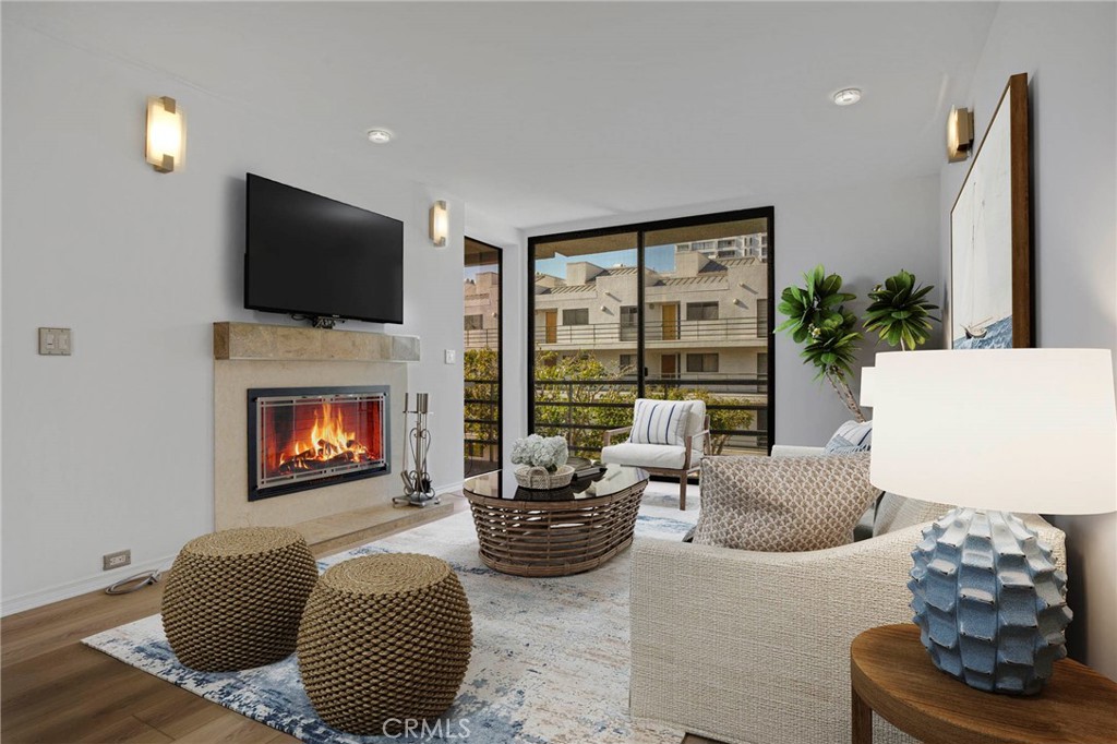 Properties 4 2930 Neilson Way 407