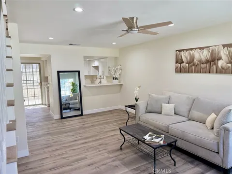 810 W Compton Blvd Unit 7, Compton, CA 90220 - MLS#: IN25176376