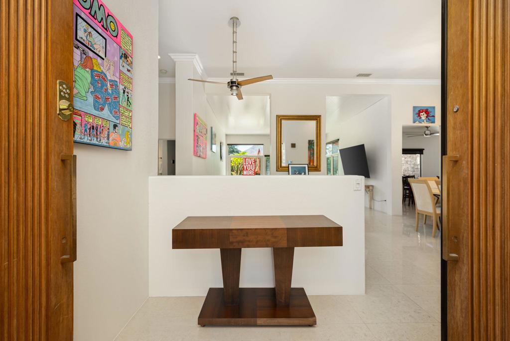 78515 Avenida Ultimo