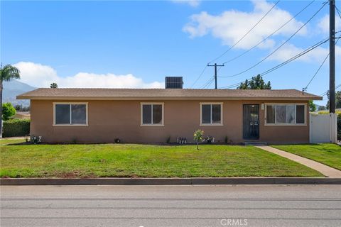Photo of 13301 3rd Street, Yucaipa, CA 92399 (MLS # HD26119827)