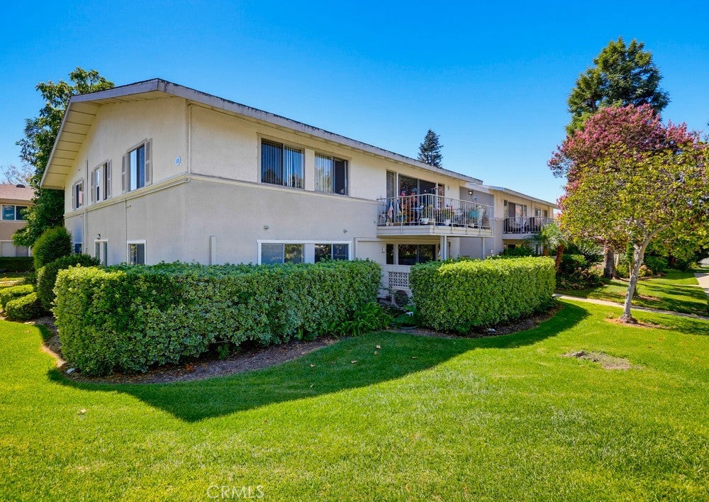 328 Avenida Carmel A