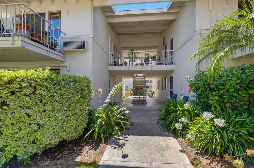 328 Avenida Carmel A