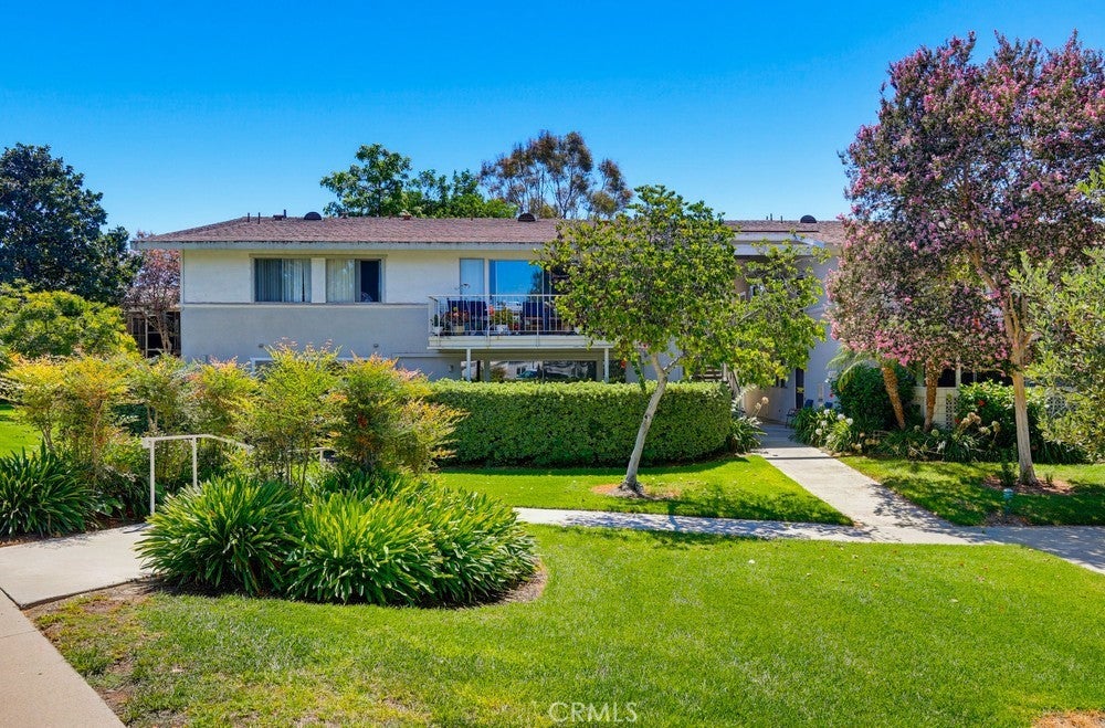 328 Avenida Carmel A