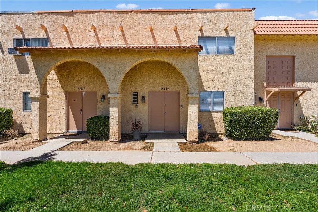 43629 Stanridge Avenue