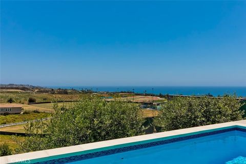 Photo of 5940 Filaree Heights Road, Malibu, CA 90265 (MLS # TR25118446) Photo of 5940 Filaree Heights Road, Malibu, CA 90265 (MLS # TR25118446)